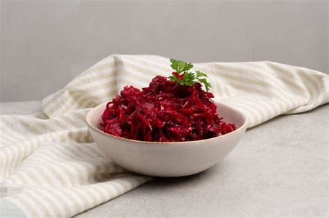 Maistinė vertė raugintų kopūstų ir burokėlių