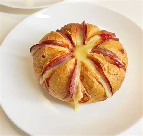 Įdarytos alyvuogės su sūriu ir žolelėmis