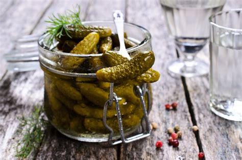 Azijietiški marinuoti agurkai - įvairūs patiekalai