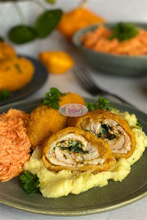 paruošti Kijevo kotletai su garnyru