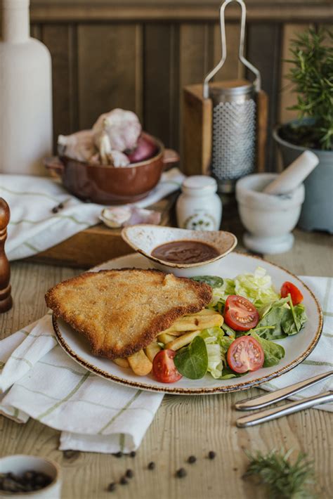 Karbonadas su sūrio plutelė