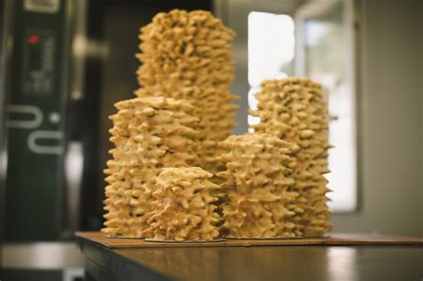 Šakotis - tradicinis lietuviškas kepinys