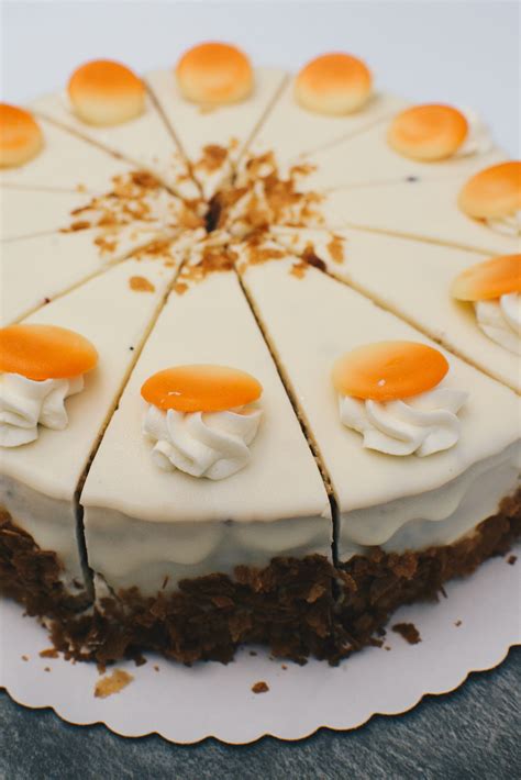 Maskarponės tortas su karamelės pertepimu