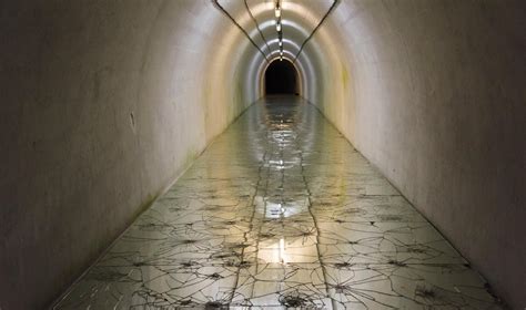 Albanijos bunkeriai paplūdimyje