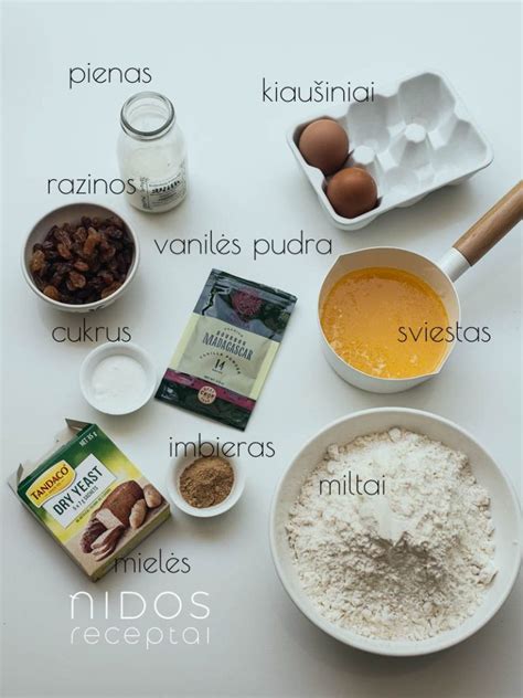 Ingredientų koliažas pyragui