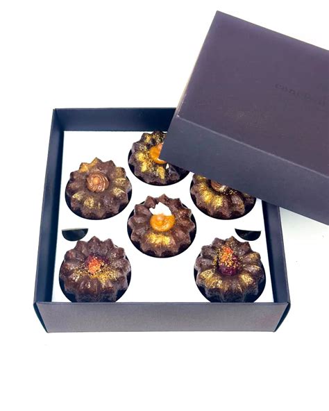 Rinkinys varinių kanelių formelių