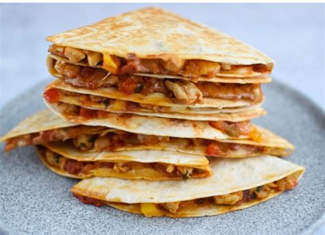 Gaminimo procesas: kesadilija su vištiena