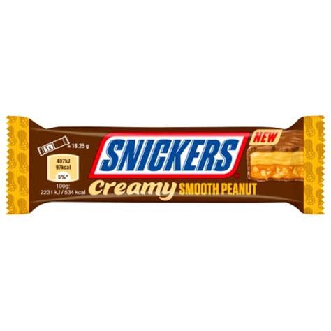 Snickers pyrago su riešutų kremu ingredientų infografika