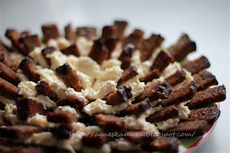 Kepta duona su sūriu ir kiaušiniais