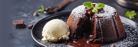 Šokoladinis „Lava cake“ su ledais