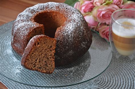 Augalinis šokoladinis keksas su riešutais