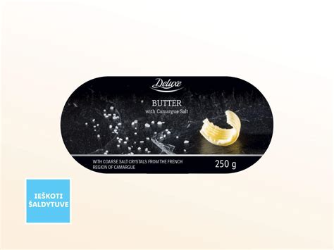 Įvairūs kukurūzų pagardinimo ingredientai: sviestas, druska, pipirai, laimo sultys, prieskoniai