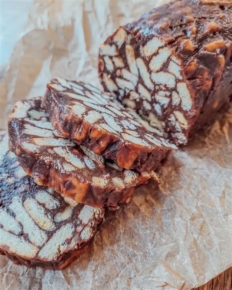 Indelis su kondensuotu pienu