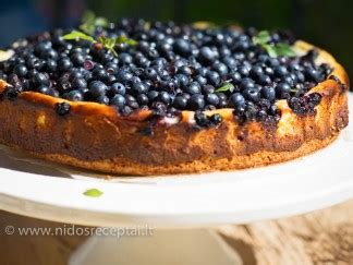 Gluteno neturintis sūrio pyragas su mėlynėmis