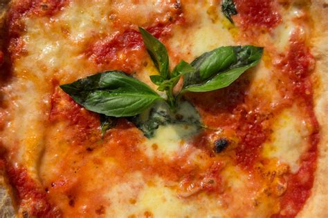 Pica „Margarita“ su Italijos vėliavos spalvų ingredientais