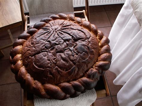 Lietuviškas šakotis ir karvojus