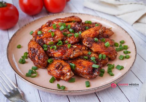 vištienos sparneliai su padažais