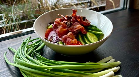 Daržovių salotos ir sriuba - sveikas derinys