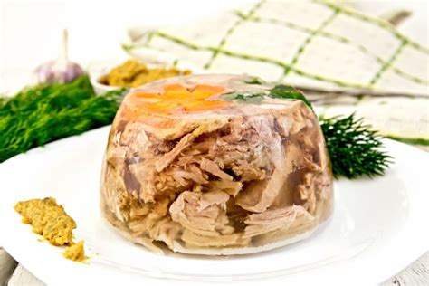 Šaltiena su ingredientais