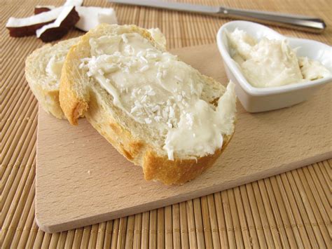Kokosinis šokolado kremas