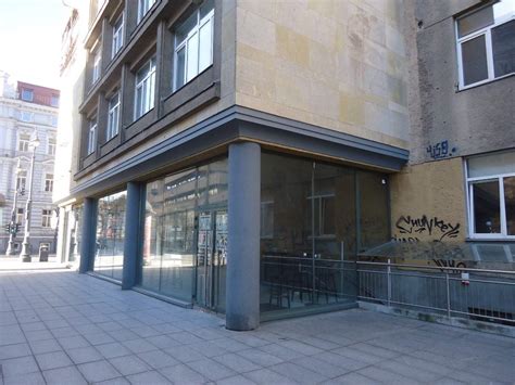 Restorano „Habit“ Vilnius fasadas Gedimino prospekte