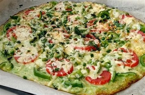 Cukinijų pica su daržovėmis