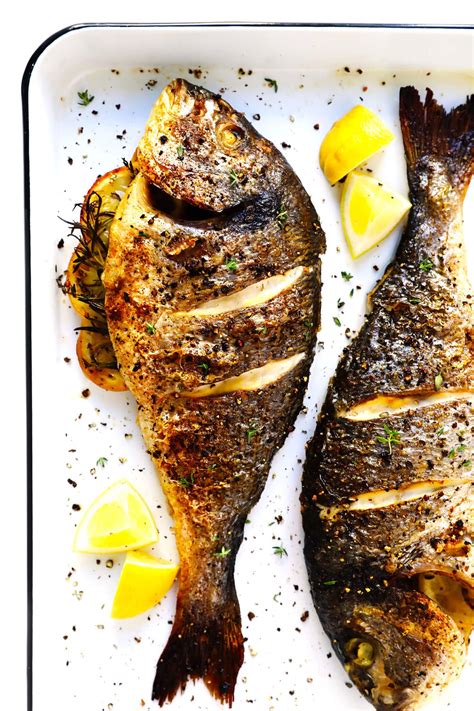 Kepta žuvis daržovių marinate
