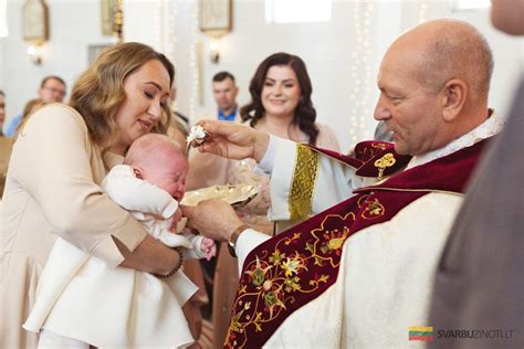 Krikšto ceremonija ir tradicijos