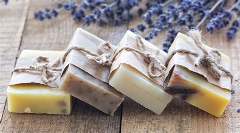 Rankų darbo muilas ir jo ingredientai