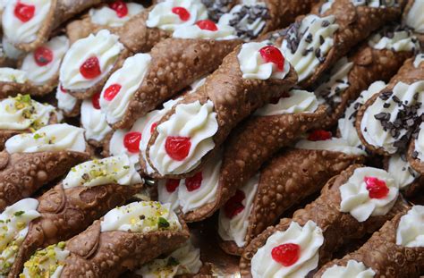 sicilietiški cannoli