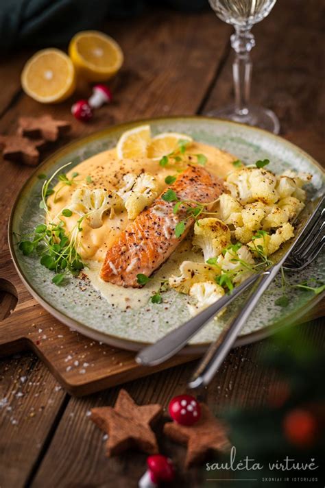 Ingredientai makaronams su lašiša ir žiediniais kopūstais