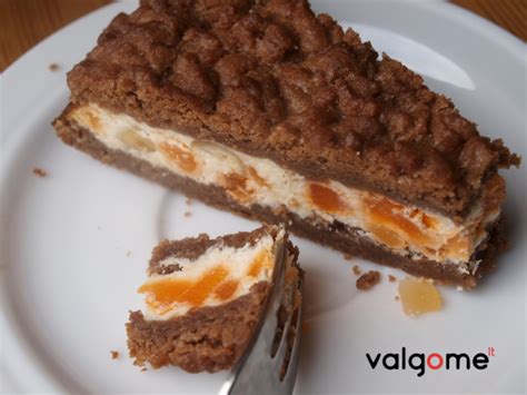 Įvairūs abrikosų pyragai: marcipanų, varškės, šokoladinis