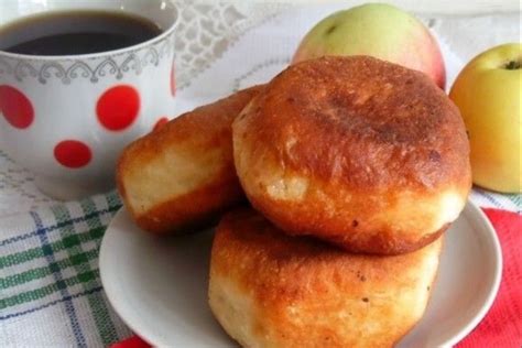 Šviežios obuolių spurgos