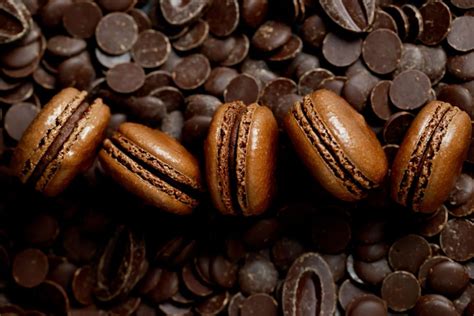Šokoladiniai macarons su 