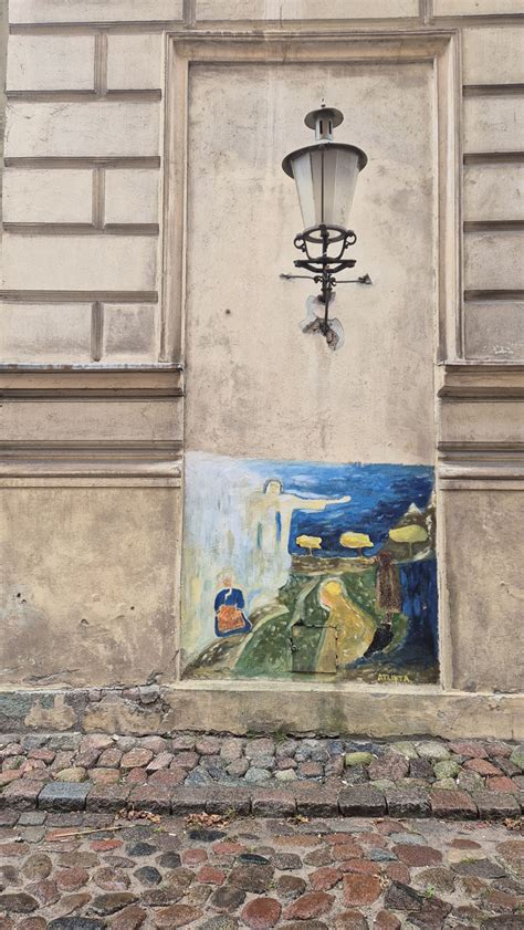 Kijevo gatvės menas: freskos ant pastatų