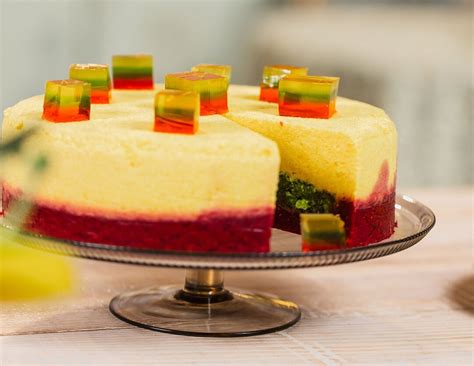 Beatos Nicholson receptas: trispalvis tortas puode