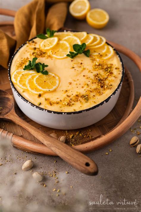 Citrininis tiramisu su citrinos griežinėliais