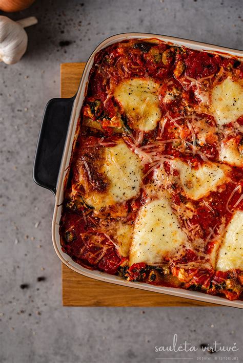 sluoksniuota lazanija kepimo inde