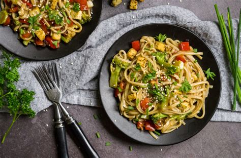 Wok makaronų ingredientai