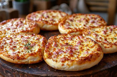 Traškūs sūrio skrebučiai