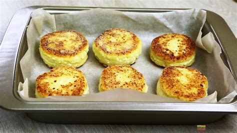 Dvariško kepto varškės sūrio patiekalas