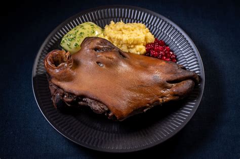 Smalahove - tradicinis Norvegijos avies galvos patiekalas