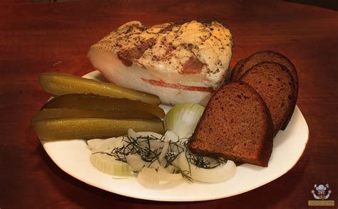 Sausuoju būdu sūdyta šoninė