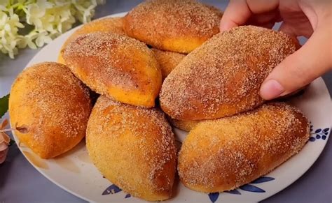 Varškės bandelės su obuoliais