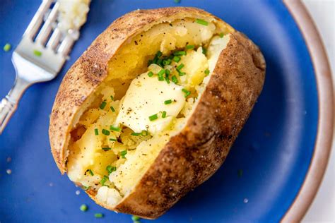 Jacket Potatoes su įdaru