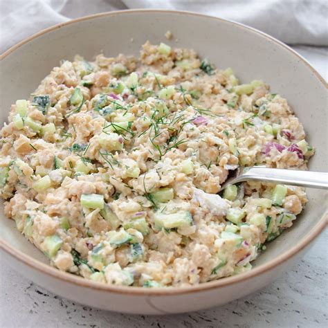 Greitos tuno salotos su jogurtu