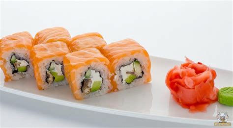 Suši su Tamagoyaki ir lašiša
