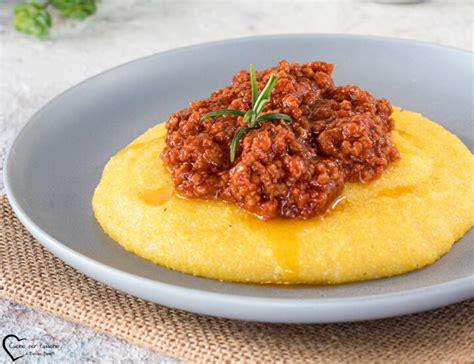 Polenta su ėrienos ragu