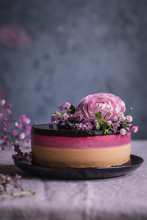 prabangus šokoladinis tortas su grietininiu kremu