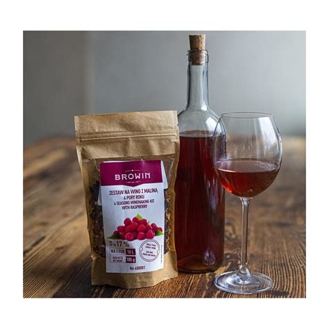 Skirtingų vaisių ir uogų sulčių analizė vyno gamybai